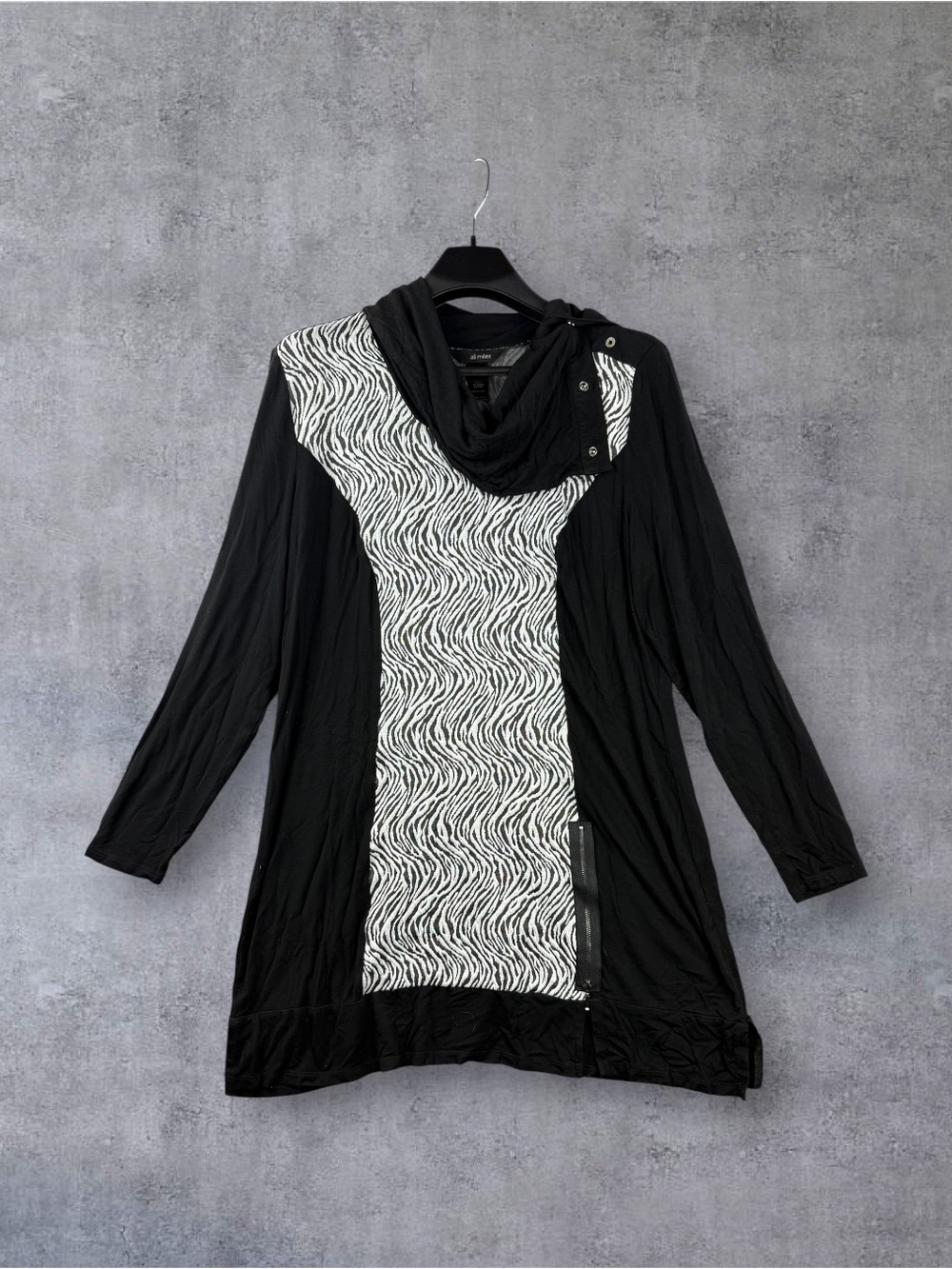 Ali Miles Women's Tunic Top XL Black White Zebra Print Cowl Neck Long Sleeve